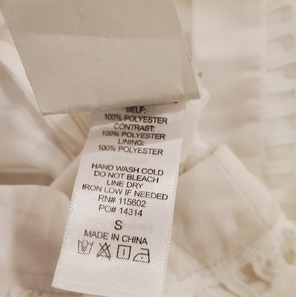 Lush White Laser Cut Skirt - Size Small - Picture 3 of 3